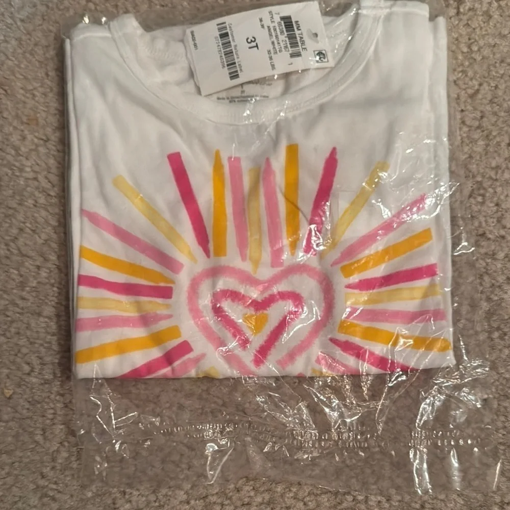 ☃️Kids White Heart Design Shirt